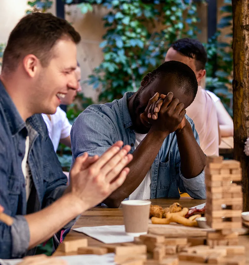 Bar à ambiance, jeux société